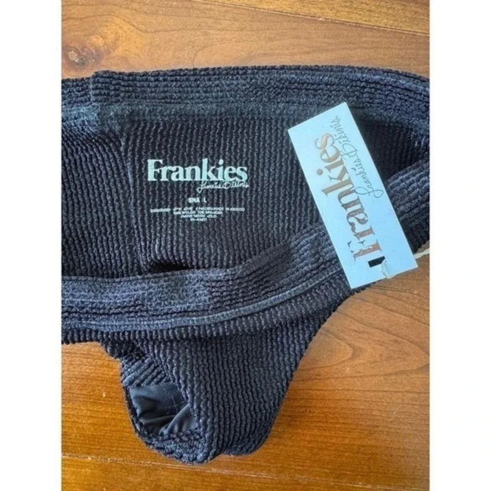 Frankie's Bikinis black bottoms‎ small